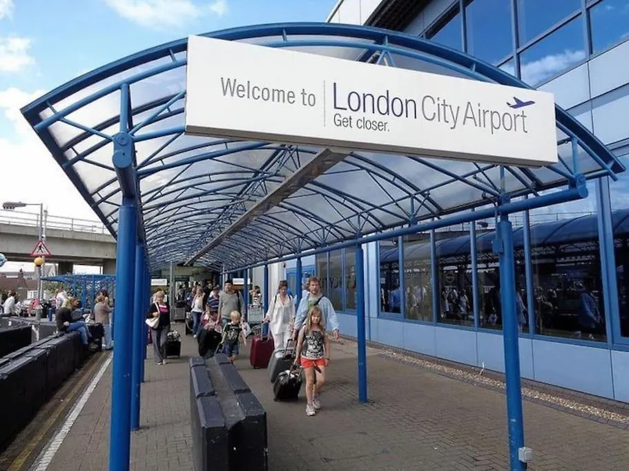 2 Bed Apartment, Near Canary Wharf, O2, Excel, Airport London Apartment